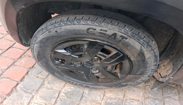 2016 Renault Kwid RXL, Petrol, Manual, 20,312 km, tyre