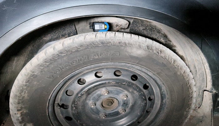 2014 Mahindra XUV500 W6, Diesel, Manual, 1,65,388 km, tyre