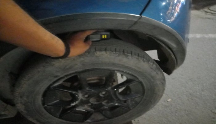 2017 Maruti IGNIS ZETA 1.2, Petrol, Manual, 1,25,143 km, tyre