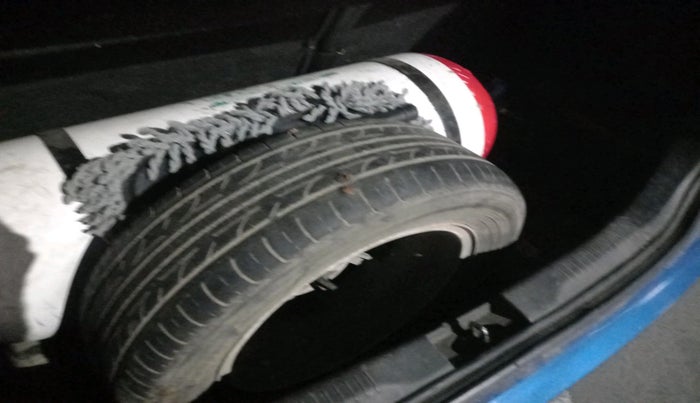 2017 Maruti IGNIS ZETA 1.2, Petrol, Manual, 1,25,143 km, tyre