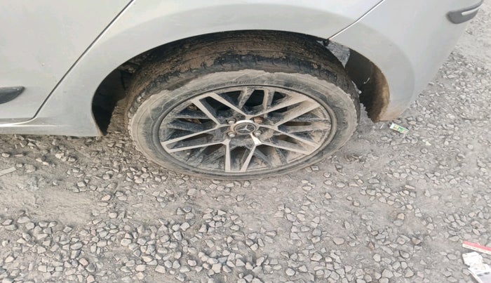 2017 Hyundai Elite i20 ASTA 1.2, Petrol, Manual, 1,44,736 km, tyre