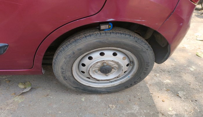 2012 Maruti Wagon R 1.0 LXI, Petrol, Manual, 1,19,140 km, tyre