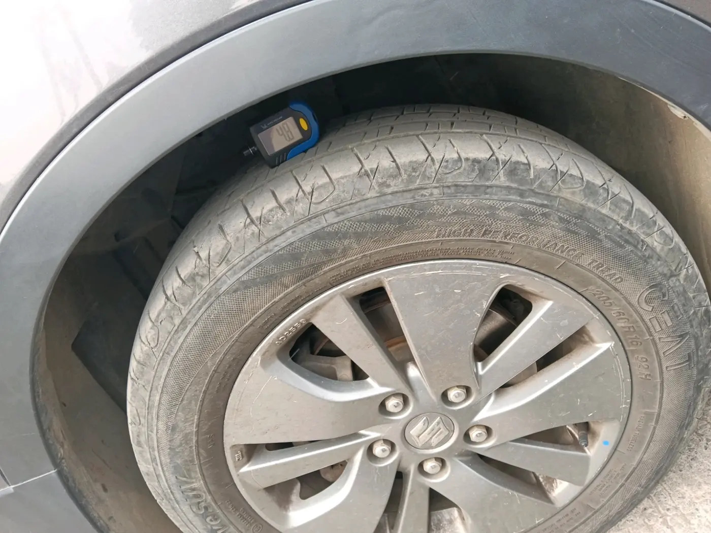 2016 Maruti S Cross ZETA 1.3, Diesel, Manual, 1,13,133 km, tyre