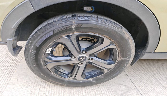 2022 Tata NEXON XZA PLUS KAZIRANGA PETROL, Petrol, Automatic, 36,259 km, tyre