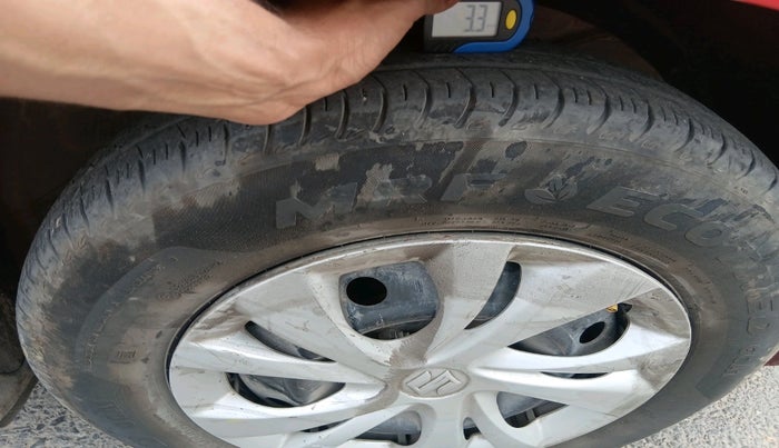 2019 Maruti Swift VXI, Petrol, Manual, 75,878 km, tyre