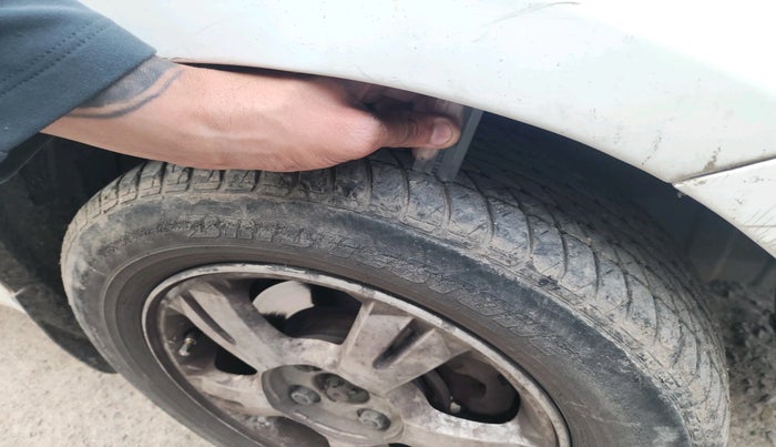 2011 Hyundai i20 ASTA 1.2, Petrol, Manual, 68,617 km, tyre