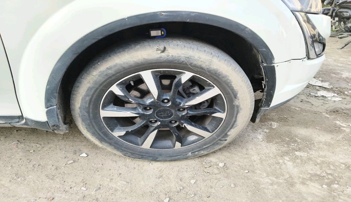 2021 Mahindra XUV500 W11, Diesel, Manual, 83,699 km, tyre