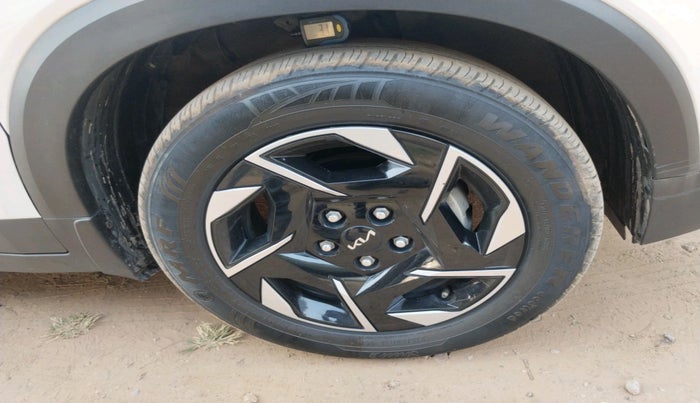 2024 KIA SONET HTX 1.5 AT, Diesel, Automatic, 36,649 km, tyre