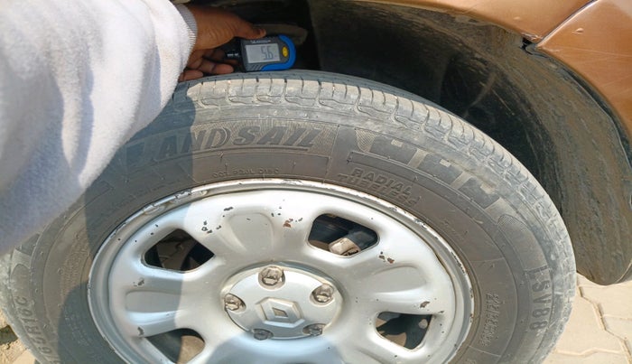 2013 Renault Duster 85 PS RXL DIESEL, Diesel, Manual, 1,08,517 km, tyre