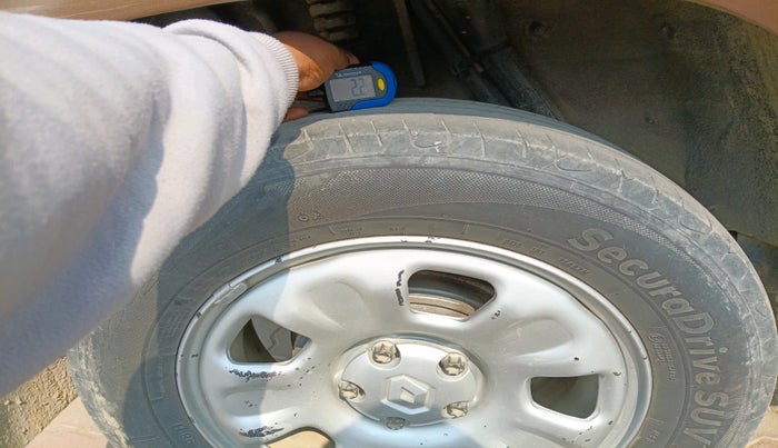 2013 Renault Duster 85 PS RXL DIESEL, Diesel, Manual, 1,08,517 km, tyre