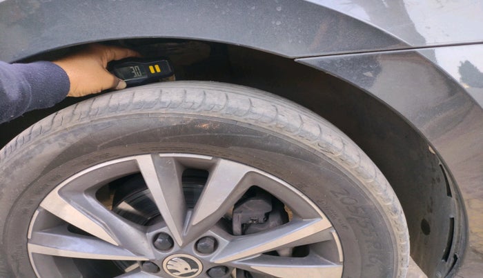 2022 Skoda SLAVIA STYLE 1.0L TSI AT, Petrol, Automatic, 66,370 km, tyre