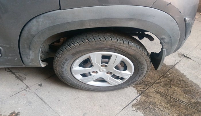 2016 Renault Kwid RXT 1.0, Petrol, Manual, 1,66,728 km, tyre