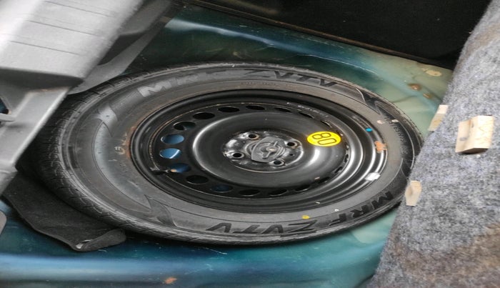 2016 Maruti Baleno ZETA PETROL 1.2, Petrol, Manual, 97,035 km, tyre