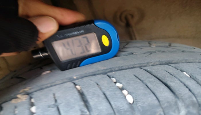 2016 Hyundai Elite i20 ASTA 1.4 CRDI, Diesel, Manual, 1,28,315 km, tyre