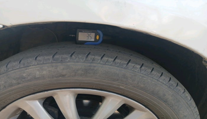 2012 Toyota Etios Liva GD, Diesel, Manual, 1,37,430 km, tyre