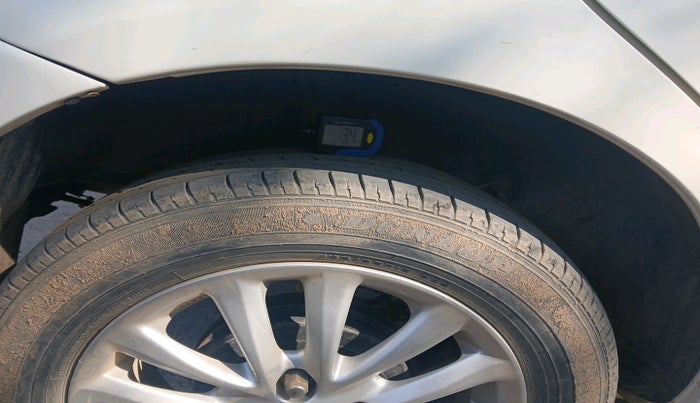 2012 Toyota Etios Liva GD, Diesel, Manual, 1,37,430 km, tyre