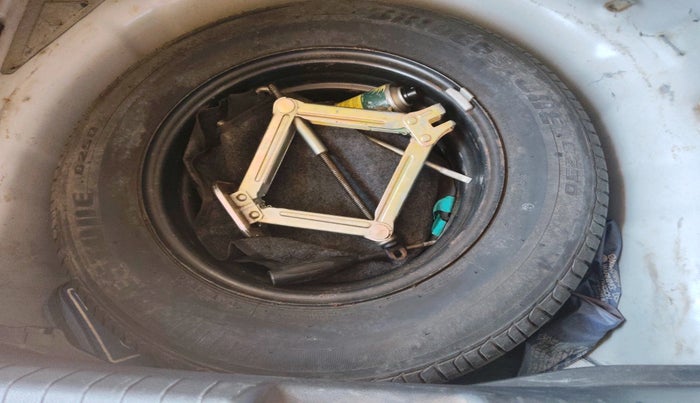 2019 Hyundai Elite i20 MAGNA PLUS 1.2, Petrol, Manual, 54,815 km, tyre