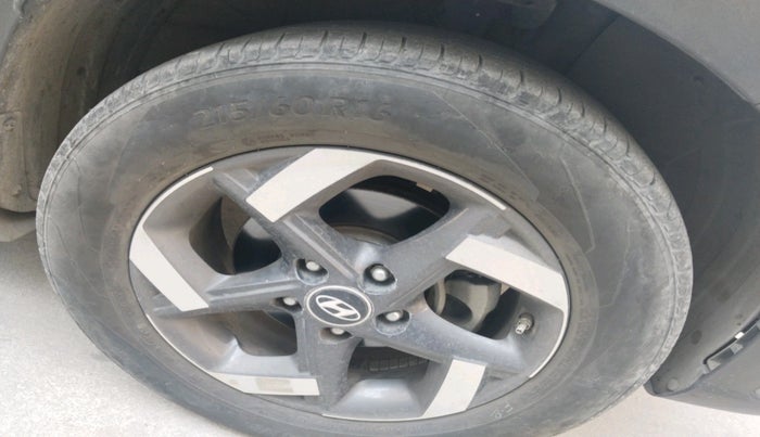 2021 Hyundai VENUE SX PLUS 1.0 TURBO DCT, Petrol, Automatic, 34,141 km, tyre