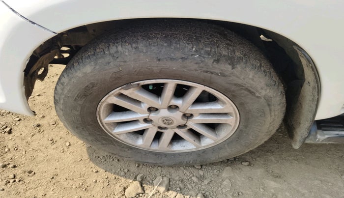 2012 Toyota Fortuner 3.0 4X4 MT, Diesel, Manual, 1,50,966 km, tyre