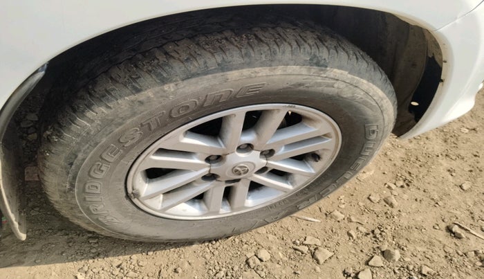 2012 Toyota Fortuner 3.0 4X4 MT, Diesel, Manual, 1,50,966 km, tyre