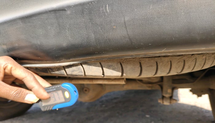 2020 Maruti Eeco 5 STR WITH A/C+HTR, CNG, Manual, 63,243 km, tyre