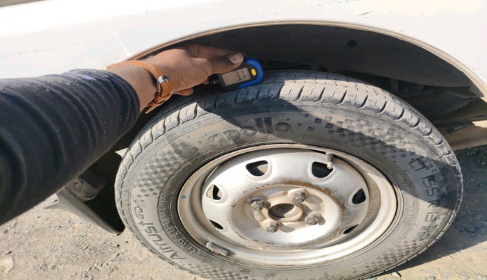 2020 Maruti Eeco 5 STR WITH A/C+HTR, CNG, Manual, 63,243 km, tyre