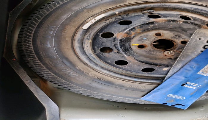 2013 Maruti Swift VDI, Diesel, Manual, 1,25,837 km, tyre