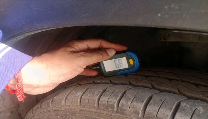 2024 Hyundai VENUE E 1.2, Petrol, Manual, 62,680 km, tyre