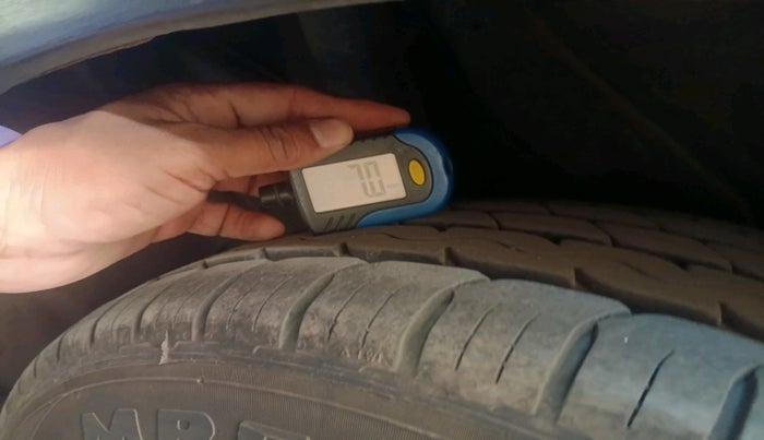 2024 Hyundai VENUE E 1.2, Petrol, Manual, 62,680 km, tyre