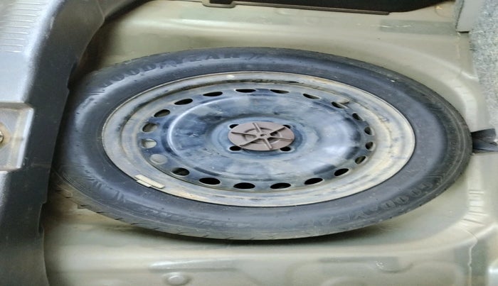 2018 Maruti IGNIS SIGMA 1.2, Petrol, Manual, 66,938 km, tyre