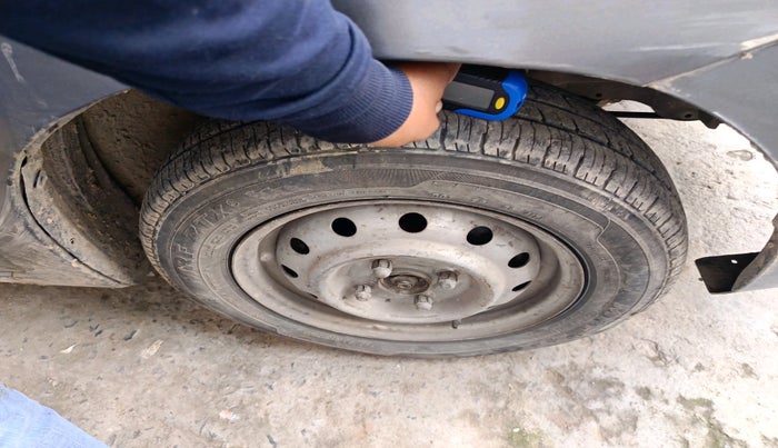 2013 Maruti Wagon R 1.0 LXI, CNG, Manual, 58,316 km, tyre