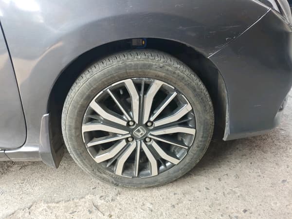 Used 2018 Honda City 1.5L I-VTEC ZX CVT Automatic | Cars24 Used 2018 Honda City 1.5L I-VTEC ZX CVT Automatic | Cars24