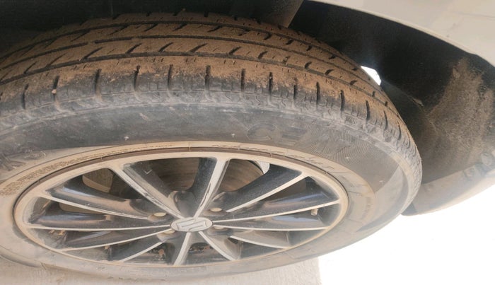 2020 Maruti Baleno SIGMA PETROL 1.2, Petrol, Manual, 1,90,636 km, tyre