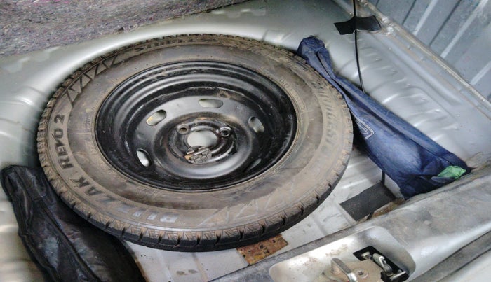 2018 Renault Kwid RXT 0.8 (O), Petrol, Manual, 34,794 km, tyre