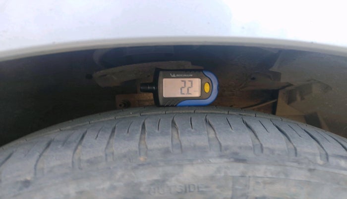 2016 Maruti Ertiga ZDI + SHVS, Diesel, Manual, 1,37,541 km, tyre