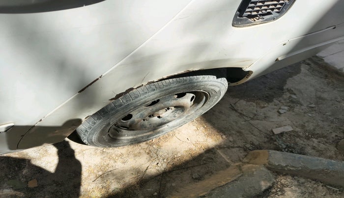 2011 Tata Indigo VE BS-III, Diesel, Manual, 1,21,000 km, tyre