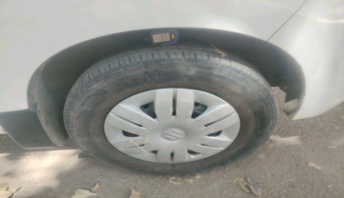 2019 Maruti Alto VXI, Petrol, Manual, 30,621 km, tyre