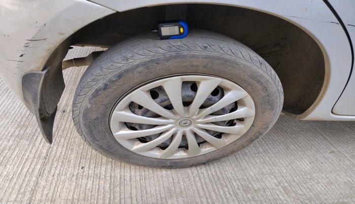 2011 Toyota Etios Liva G, Petrol, Manual, 84,230 km, tyre