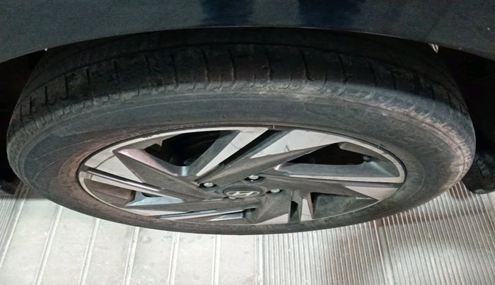 2020 Hyundai NEW I20 Asta 1.0 GDI Turbo IMT, Petrol, Manual, 42,562 km, tyre