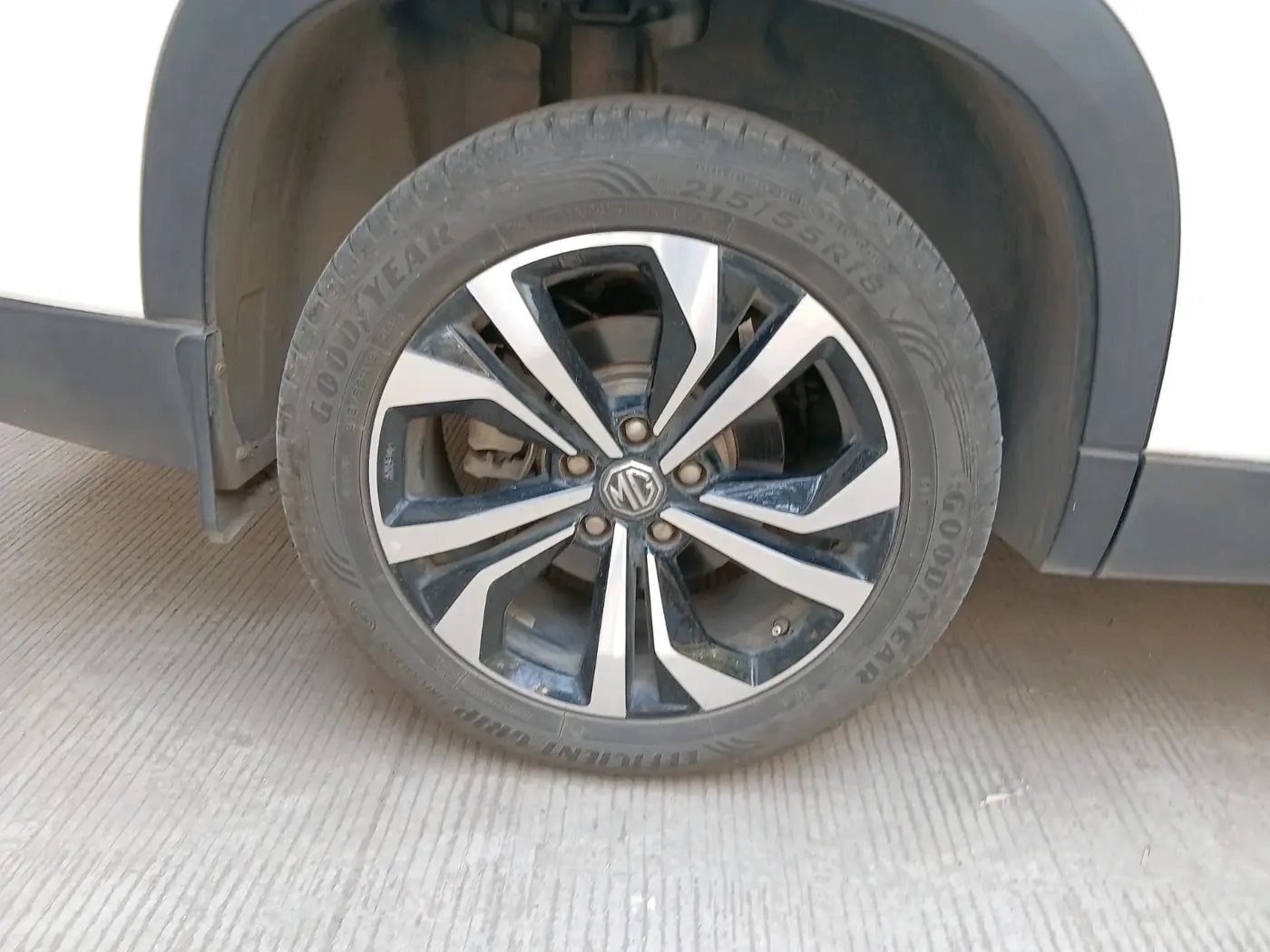 2023 MG HECTOR SAVVY PRO 1.5 TURBO CVT PETROL, Petrol, Automatic, 16,445 km, tyre