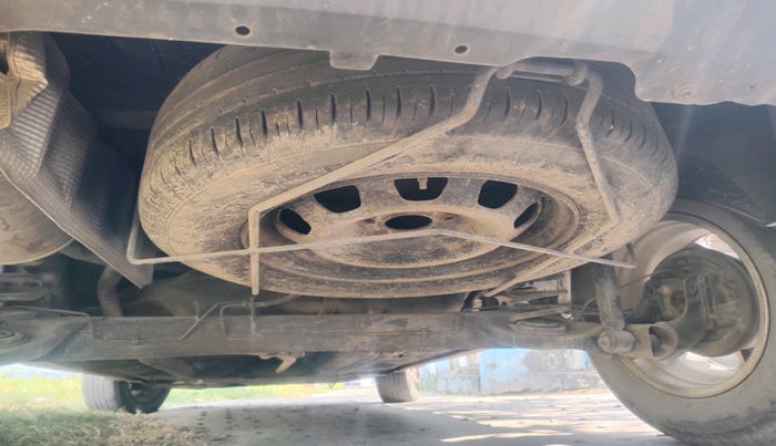 2015 Renault Duster 85 PS RXL DIESEL, Diesel, Manual, 1,00,834 km, tyre