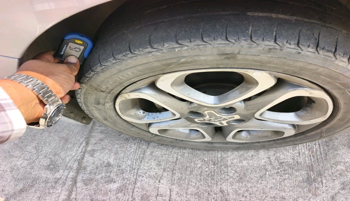 2018 Hyundai Elite i20 ASTA 1.2 (O), Petrol, Manual, 1,65,584 km, tyre