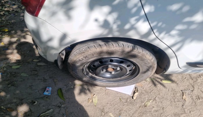 2024 Maruti Swift VXI, Petrol, Manual, 23,177 km, tyre