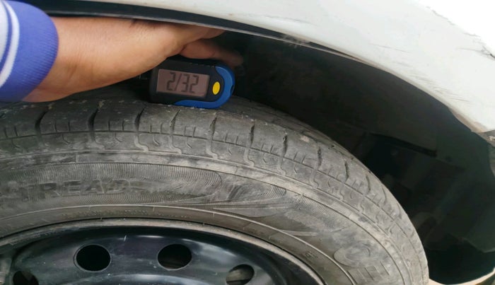 2011 Maruti Swift Dzire VXI, Petrol, Manual, 85,681 km, tyre