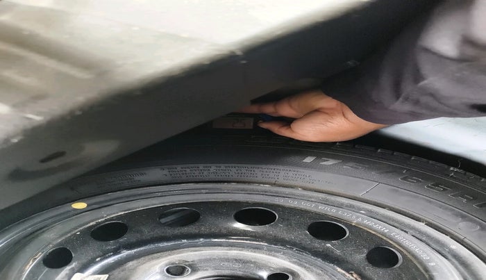 2019 Ford New Figo TITANIUM 1.2 PETROL MT, Petrol, Manual, 84,658 km, tyre