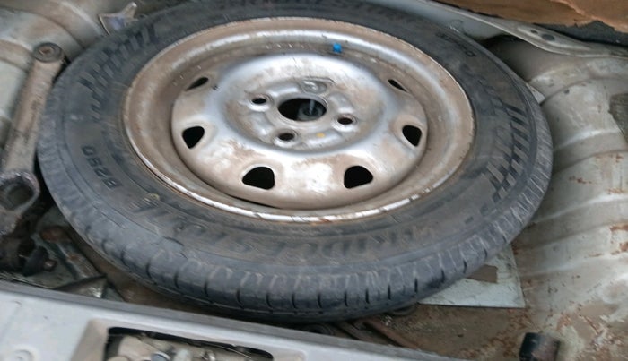 2011 Maruti Alto K10 LXI, Petrol, Manual, 83,123 km, tyre