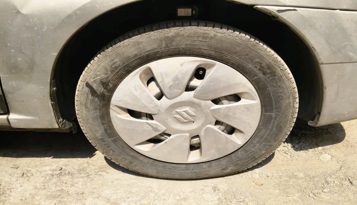 2011 Mahindra Verito D2 BS-III, Diesel, Manual, 2,83,416 km, tyre