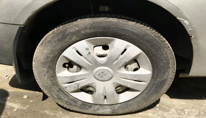 2011 Mahindra Verito D2 BS-III, Diesel, Manual, 2,83,416 km, tyre