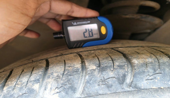 2014 Nissan Terrano XL (P), Petrol, Manual, 83,531 km, tyre