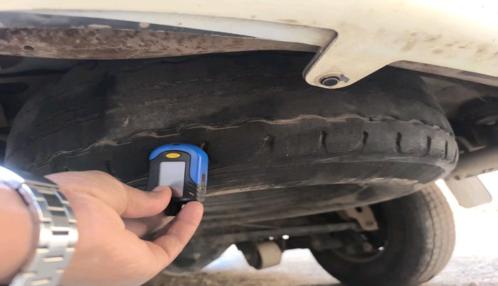 2014 Mahindra Scorpio EX M2DI, Diesel, Manual, 65,018 km, tyre